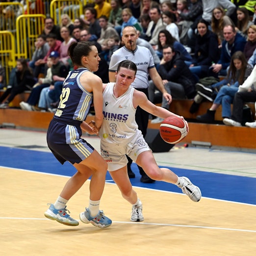 01.02.2025, Basketball-Wings Leverkusen-Alba Berlin
rechts: Nicole Scales (Wings)
Foto: Uli Herhaus