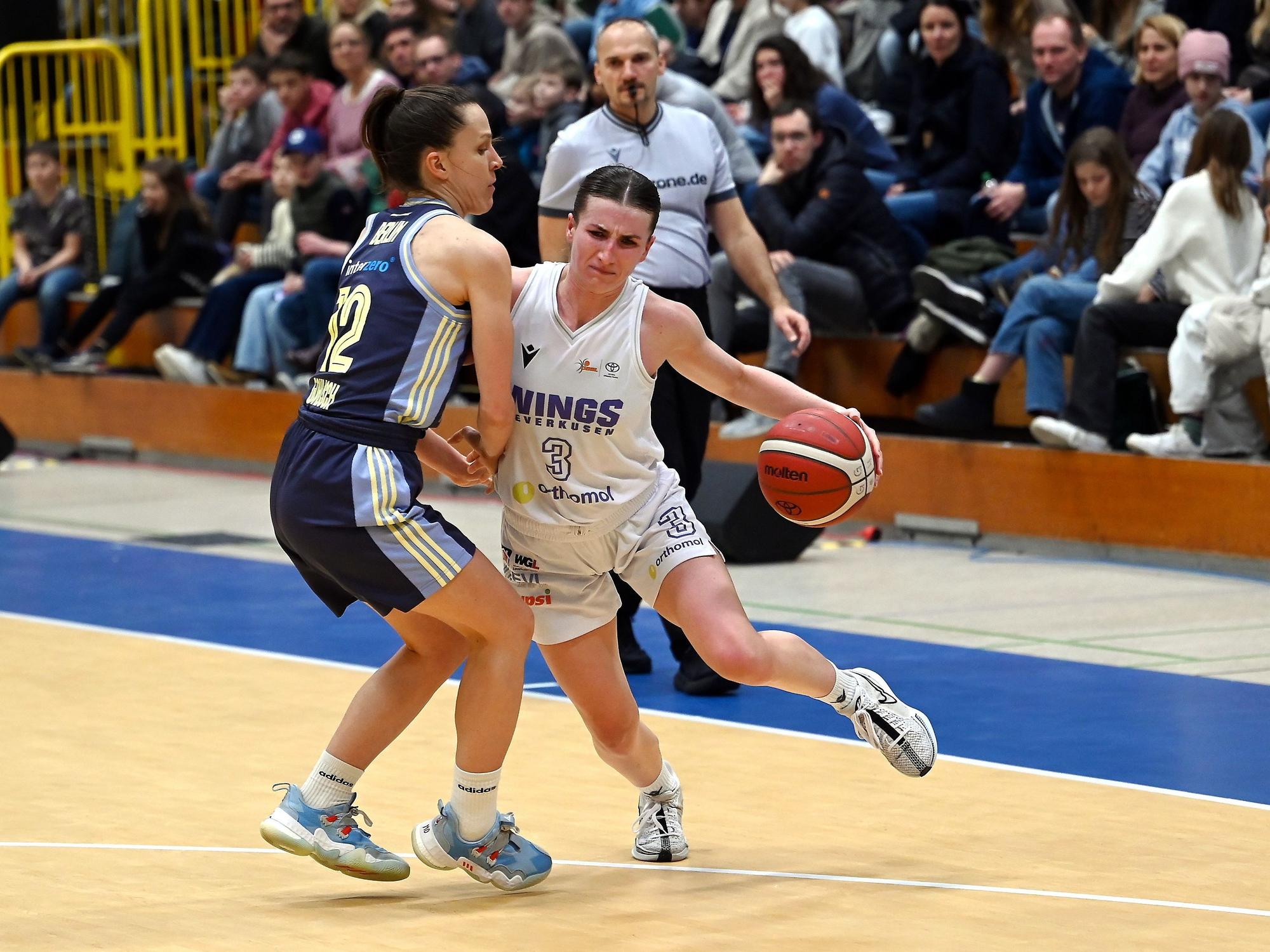 01.02.2025, Basketball-Wings Leverkusen-Alba Berlin
rechts: Nicole Scales (Wings)
Foto: Uli Herhaus
