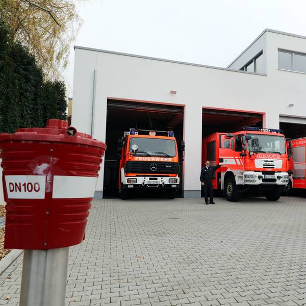 Das Foto zeigt das Feuerwehrhaus in Herkenrath