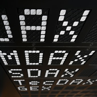 Neue US-Zölle schüren Inflationsängste und Unsicherheit, woraufhin der Dax und europäische Börsenkurse sanken. (Archivbild)