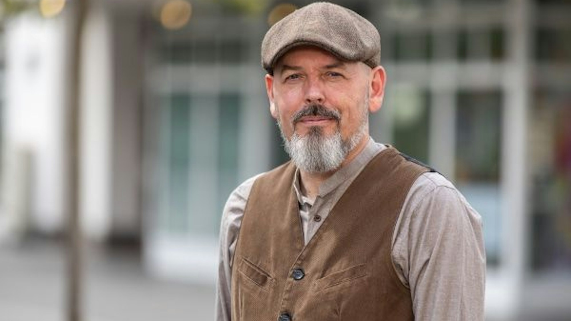 Ex-Bürgermeisterkandidat Thommy Mewes verteidigt die Initiatoren der Mahnwache.