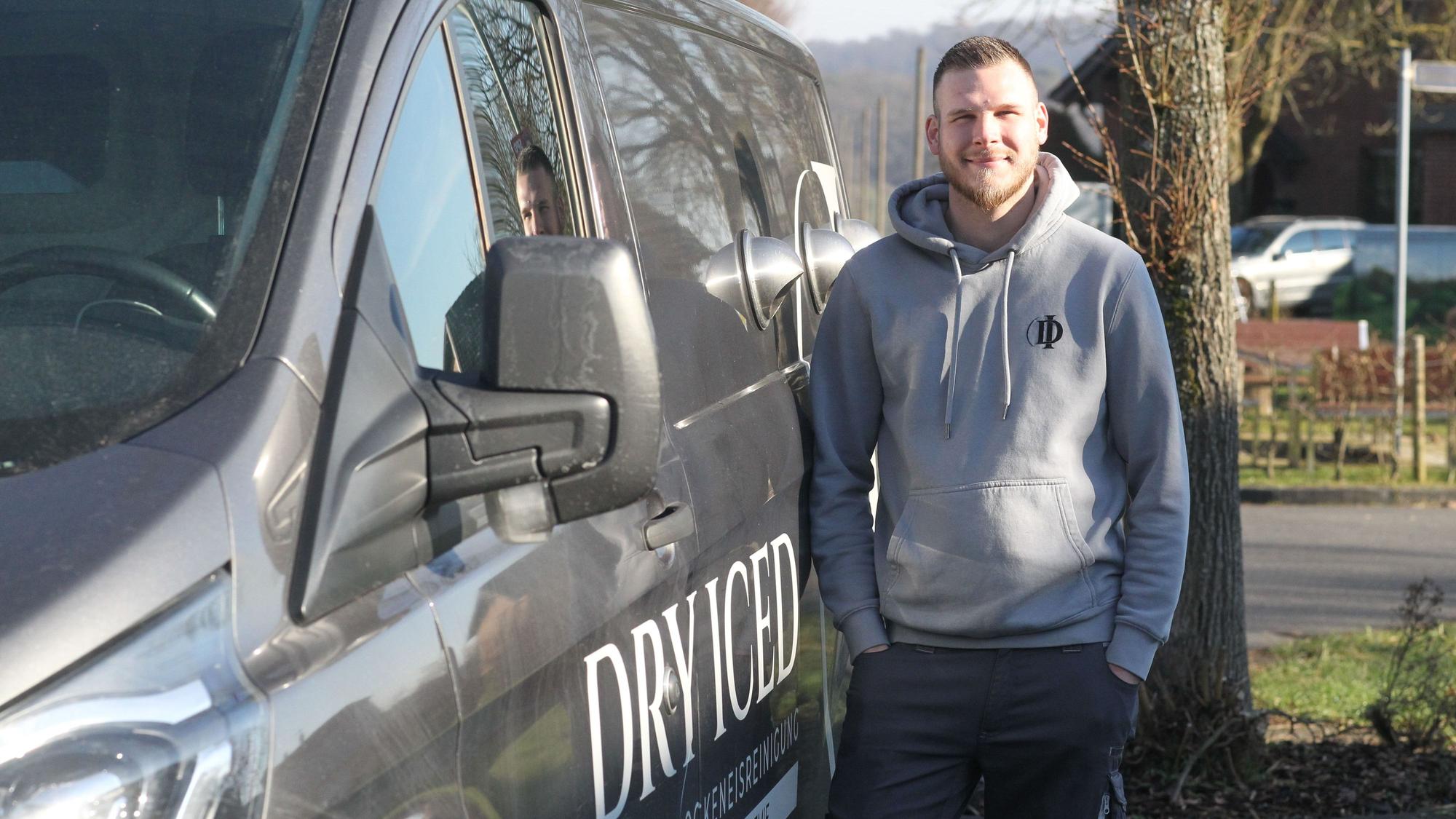 Sven Jagusch aus Neunkirchen-Seelscheid Schöneshof hat das Start-up Unternehmen „Dry Iced“ gegründet.