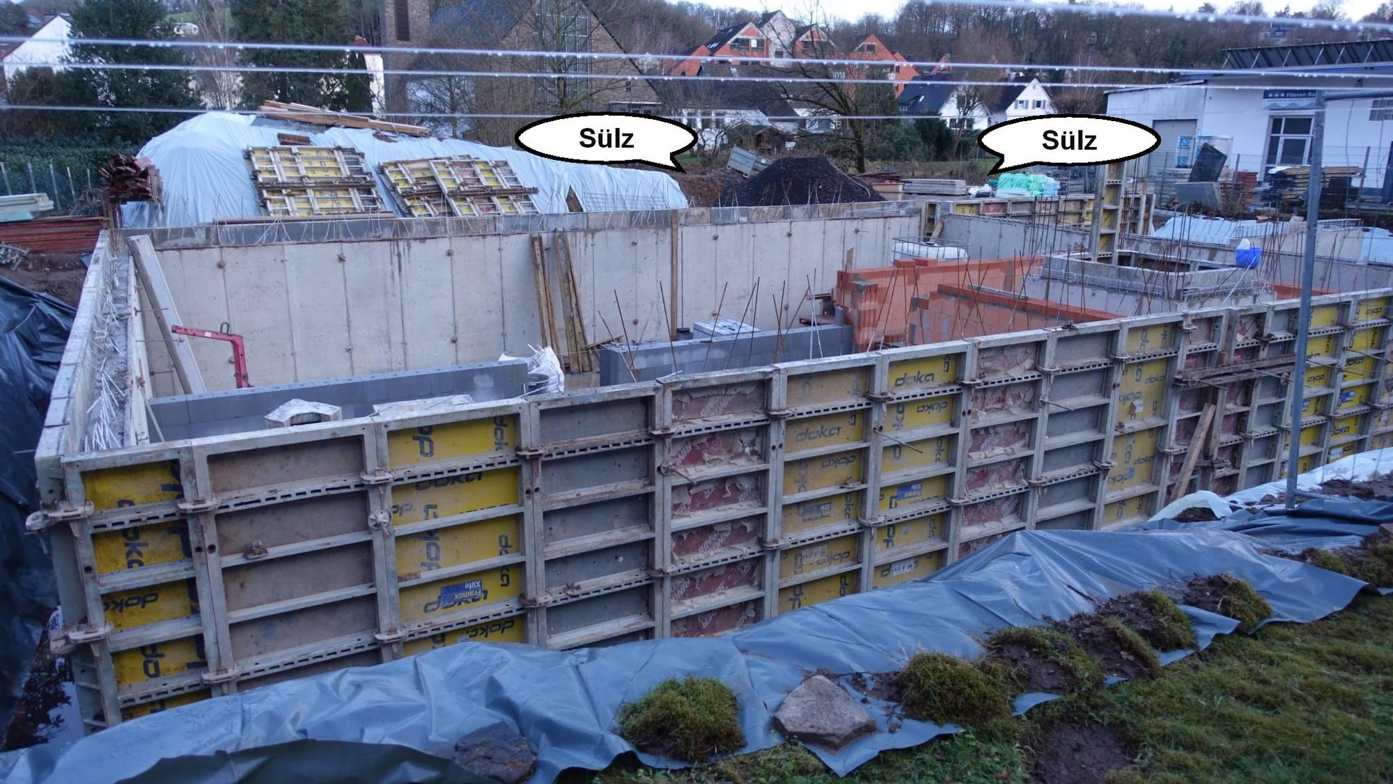 Einen in unmittelbarer Sülznähe entstehenden Neubau mit Keller und Tiefgarage unter Sülz-Niveau hält der Verein Lebenswertes Sülztal mit Blick auf die Hochwasservorsorge für nicht gelungen.