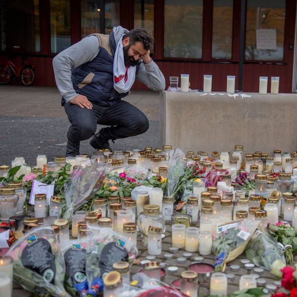 Kerzen und Blumen für die Opfer des Amoklaufs an der Kronan-Schule.