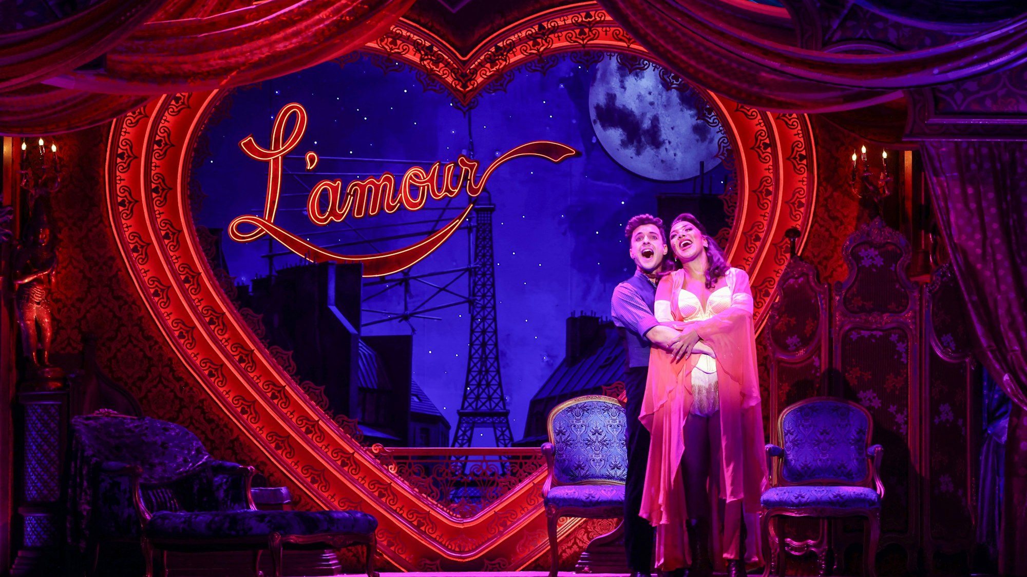 September 2024
Köln:
Tag der offenen Tür von Moulin Rouge im Musical Dome.
Pressetermin bevor die Öffentlichkeit rein darf.
Blick hinter die Kulissen.