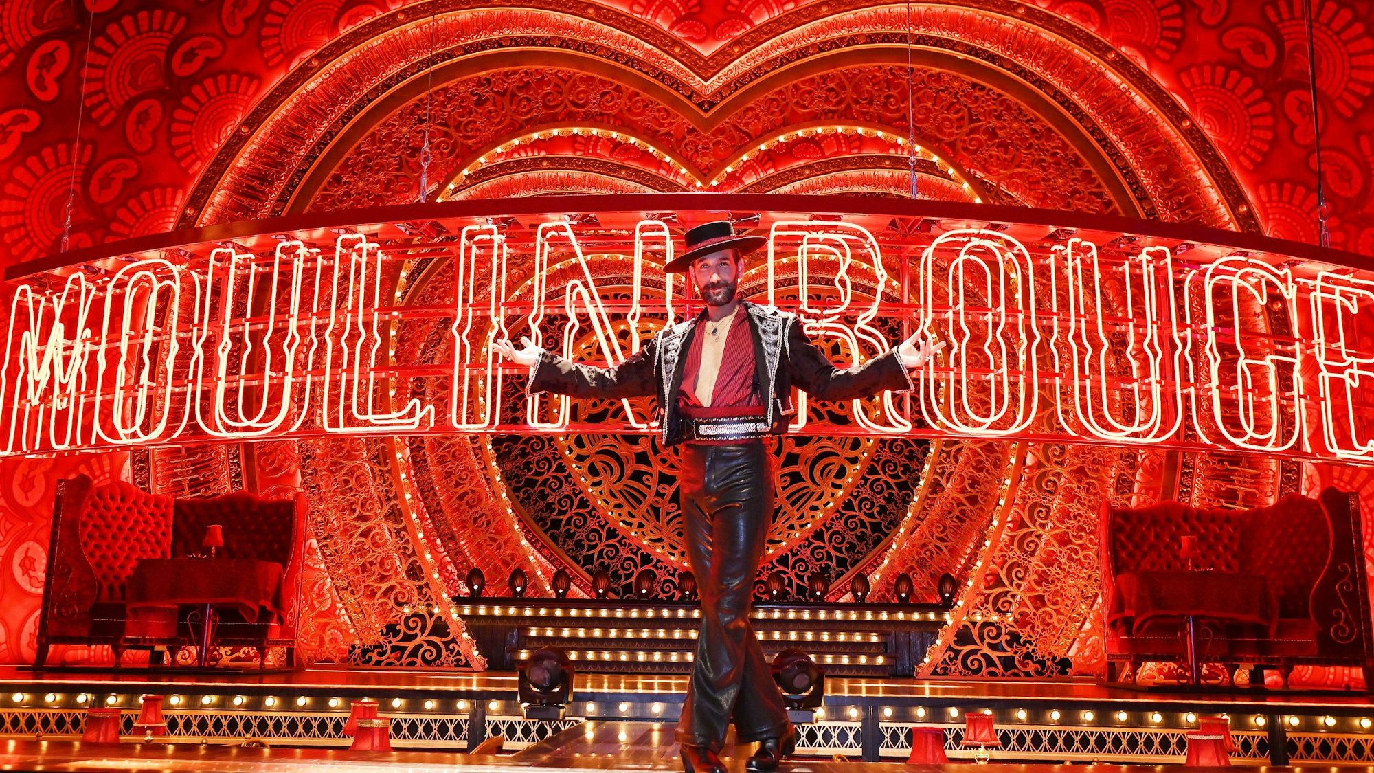 24.10.2024 Köln. Moulin-Rouge-Probe mit Let's Dance-Star Massimo Sinató. Foto: Alexander Schwaiger Foto nicht aktuell.