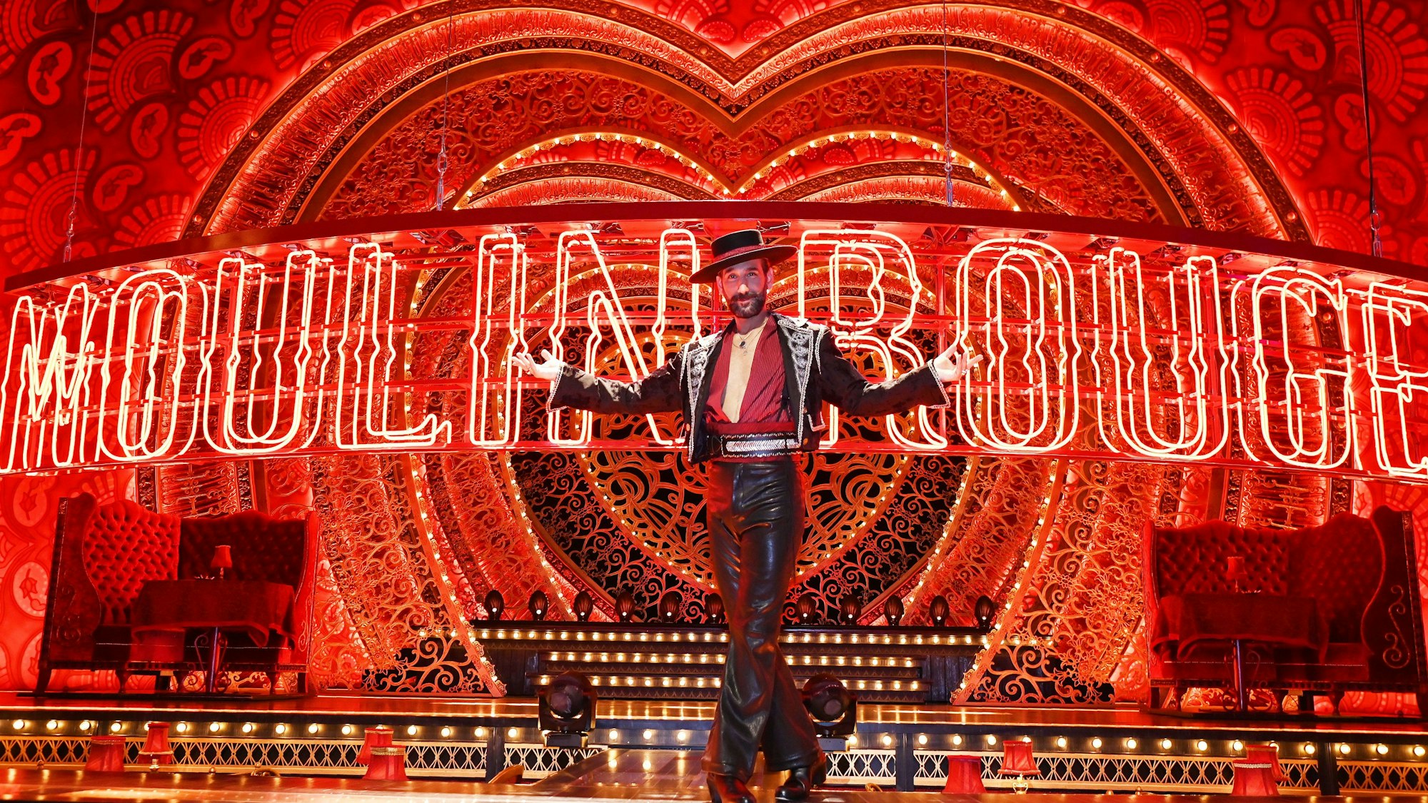 24.10.2024 Köln. Moulin-Rouge-Probe mit Let's Dance-Star Massimo Sinató. Foto: Alexander Schwaiger Foto nicht aktuell.