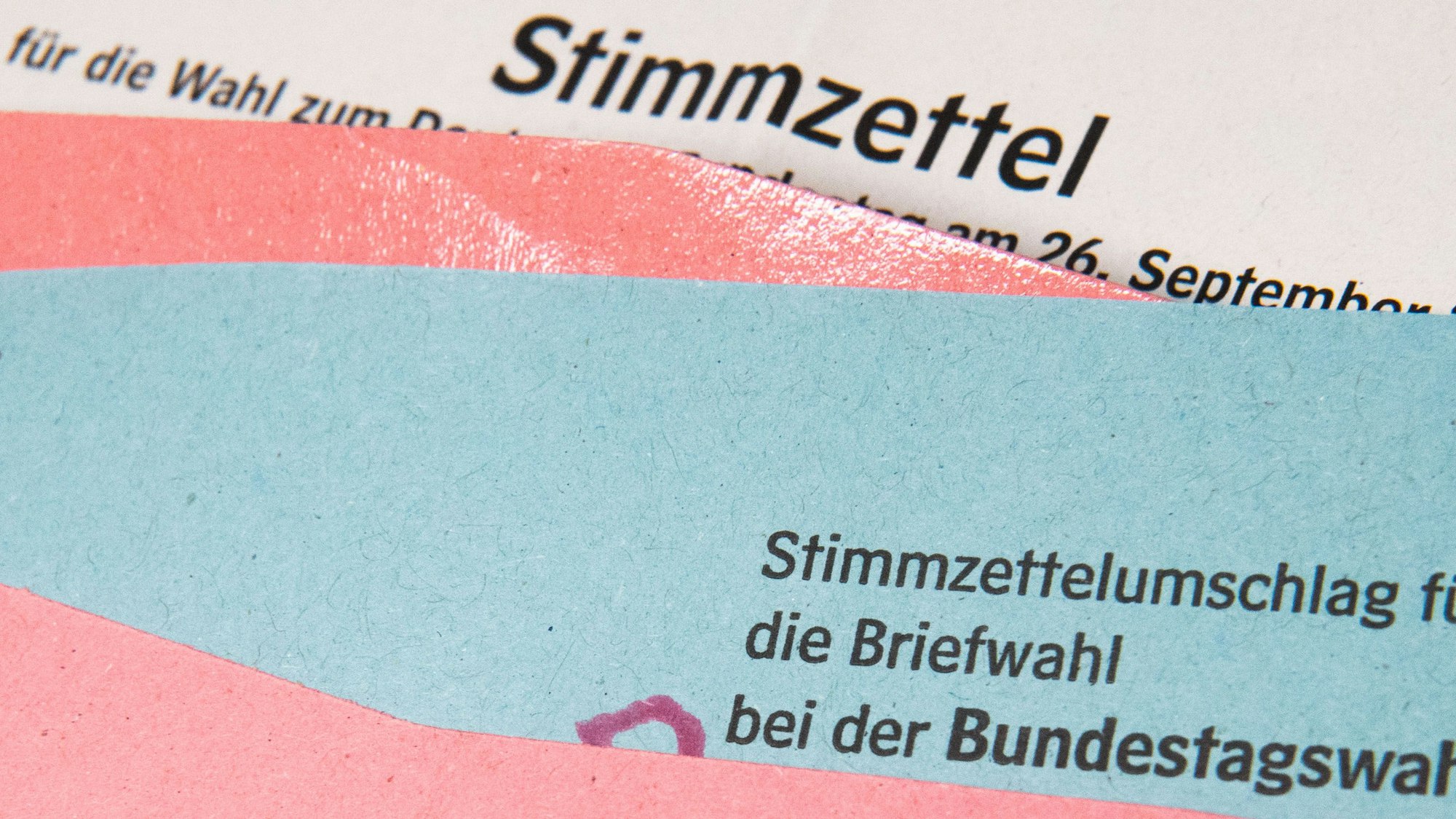 Auch in Oberberg nutzen tausende Menschen die Möglichkeit, per Briefwahl ihre Stimme abzugeben.