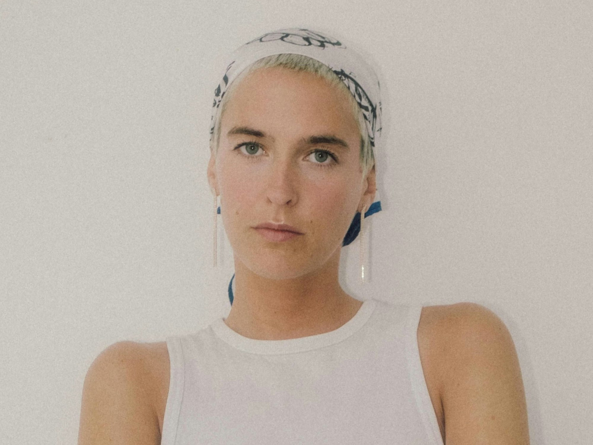 Portrait der Musikerin Cage