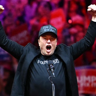 US-Milliardär Elon Musk hat Donald Trump im Wahlkampf massiv unterstützt. Nach Trumps Amtsantritt rücken der Tesla- und X-Chef und seine radikalen Maßnahmen in den Fokus. (Archivbild)