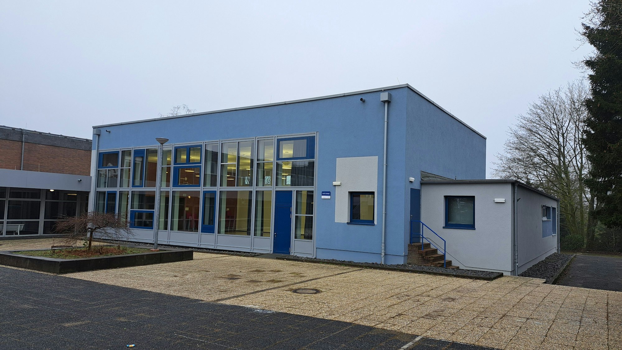 Das Foto zeigt die Aula der Konrad-Adenauer-Hauptschule Wipperfürth.