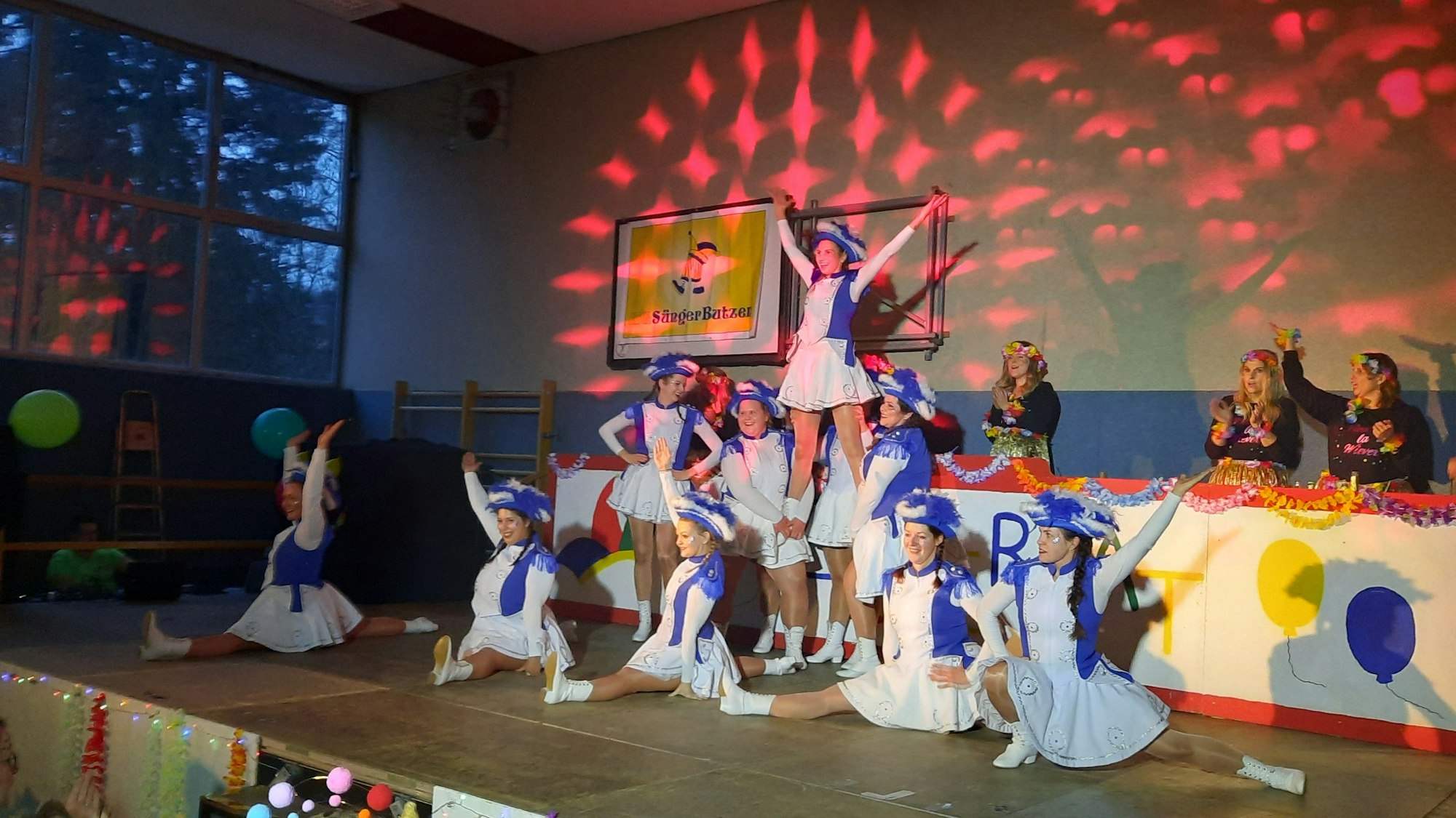 Die blau-weiße Tanzgruppe ist seit jeher ein Aushängeschild der KG Sünger Butzen.