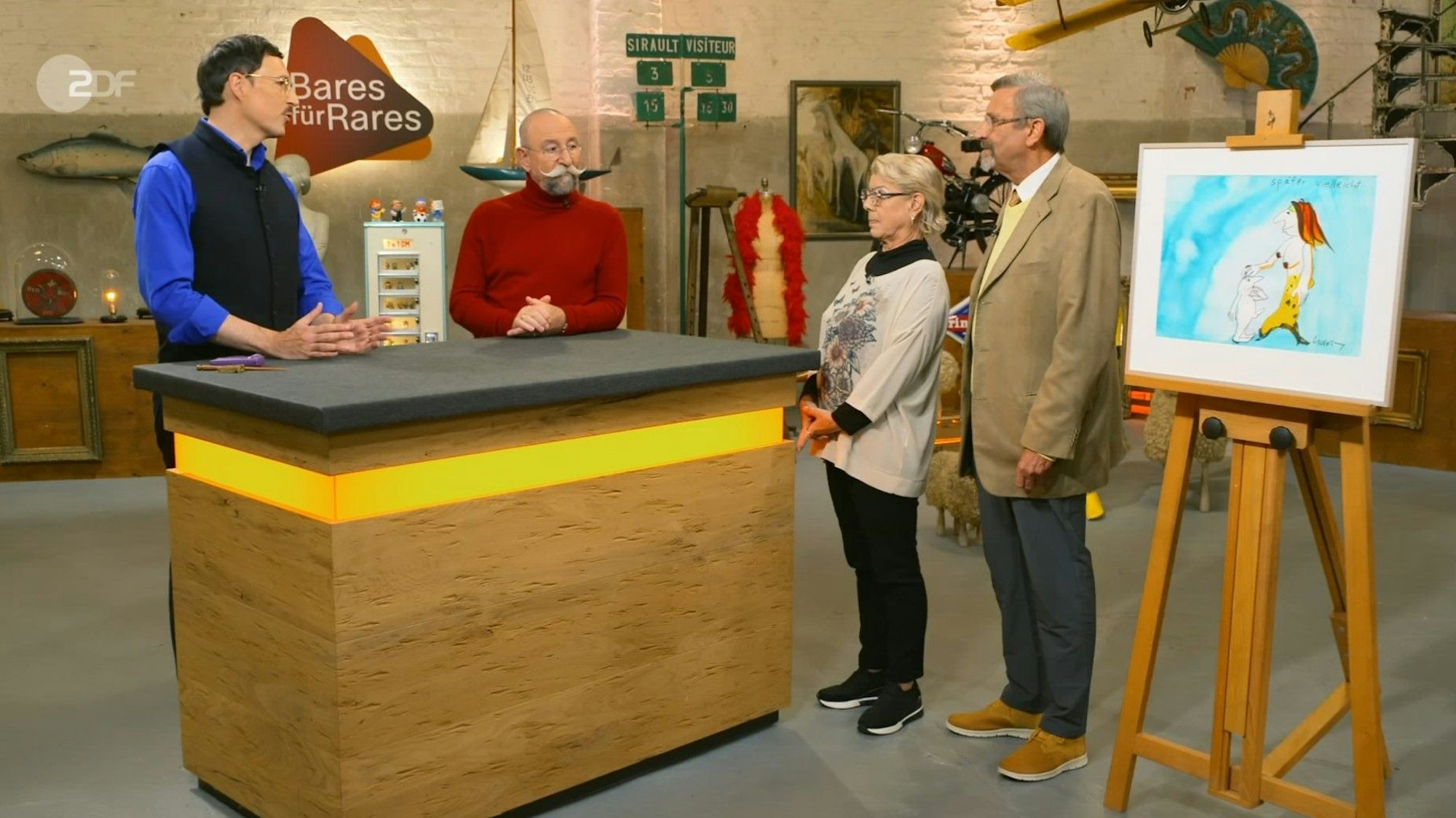 Jürgen und Brigitta Ricking (v.r.) mit Horst Lichter und Experte Colmar Schulte-Goltz bei „Bares für Rares“.