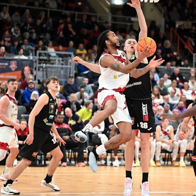 08.02.2025, Basketball-Bayer Giants Lev-Paderborn
am Ball: Donte Nicholas (Bayer)
Foto: Uli Herhaus