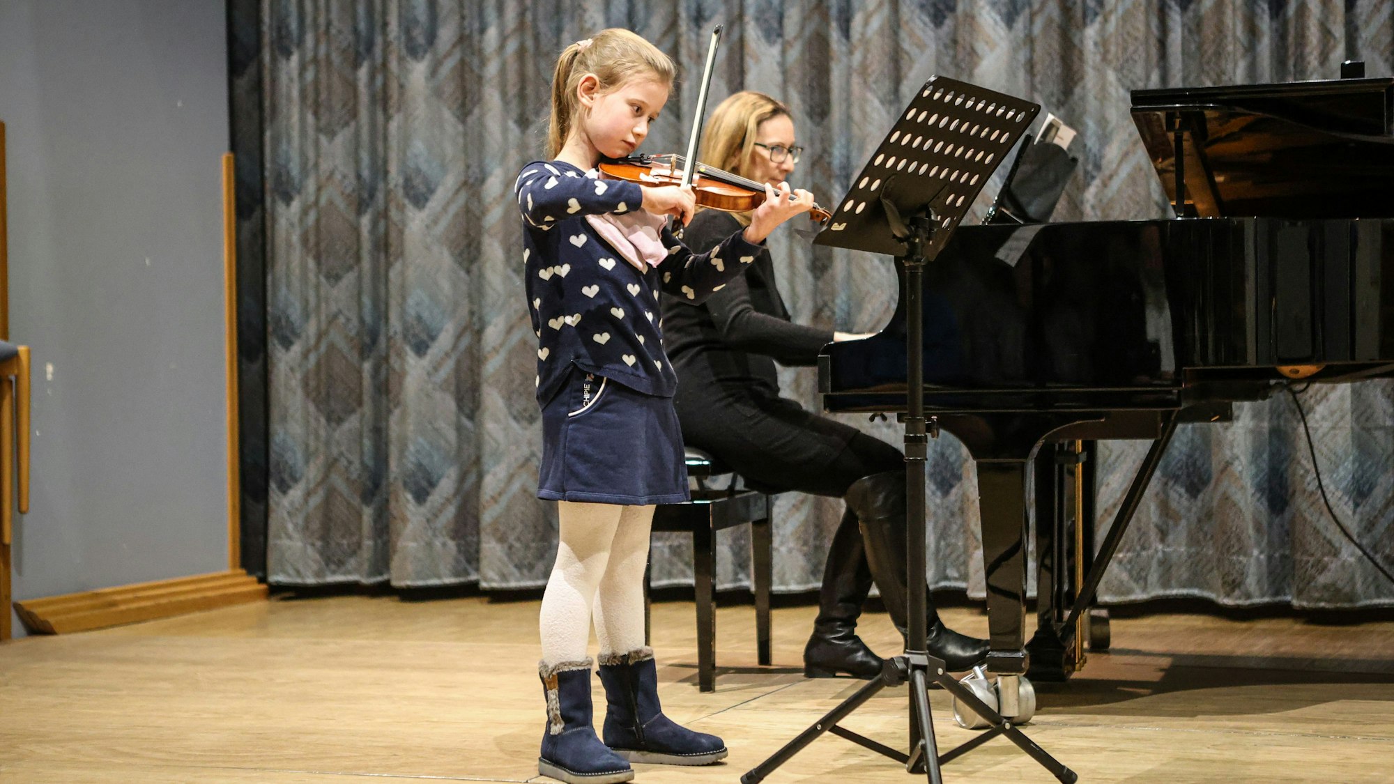 Milena Jansen an der Violine
