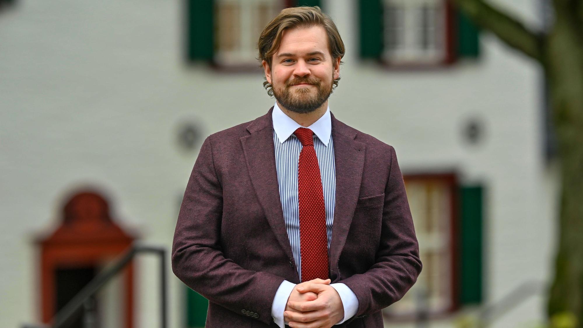 Pascal Reinhardt (SPD) tritt bei der Bundestagswahl 2025 für den Oberbergischen Kreis an.