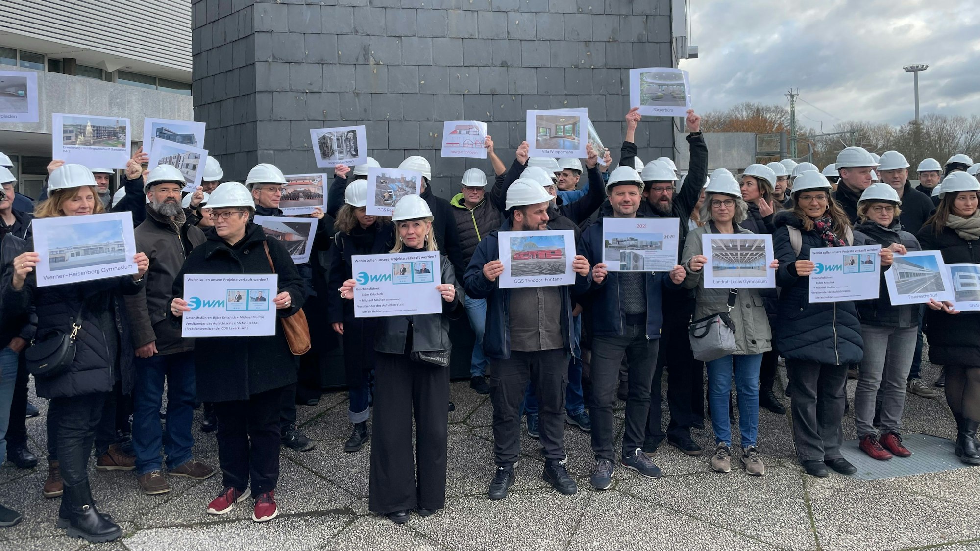 Menschen protestieren