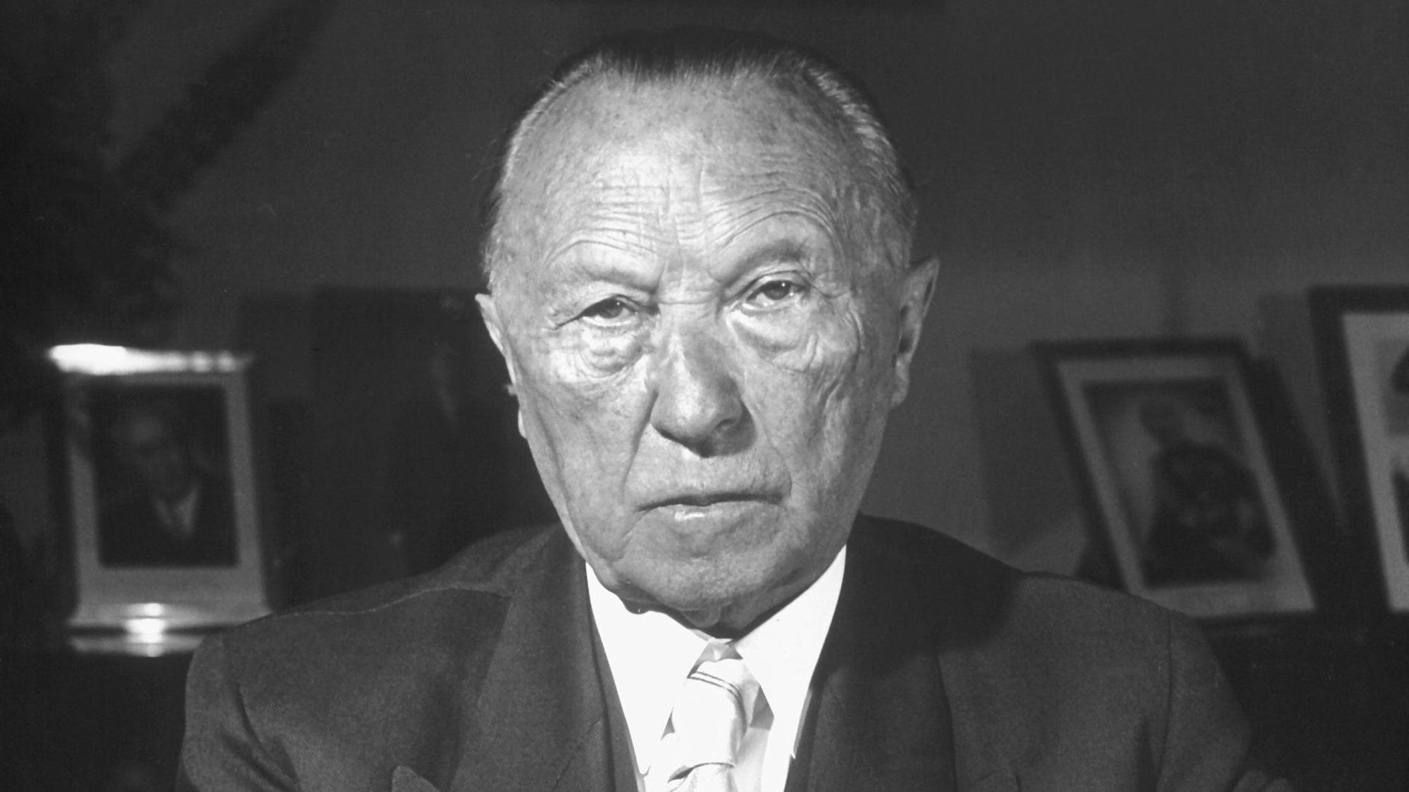 Konrad Adenauer war nach dem Krieg aufgrund seiner entschiedenen Westbindung, seines pragmatischen Führungsstils und seines Erfolgs beim wirtschaftlichen Wiederaufbau bei vielen Deutschen sehr beliebt.