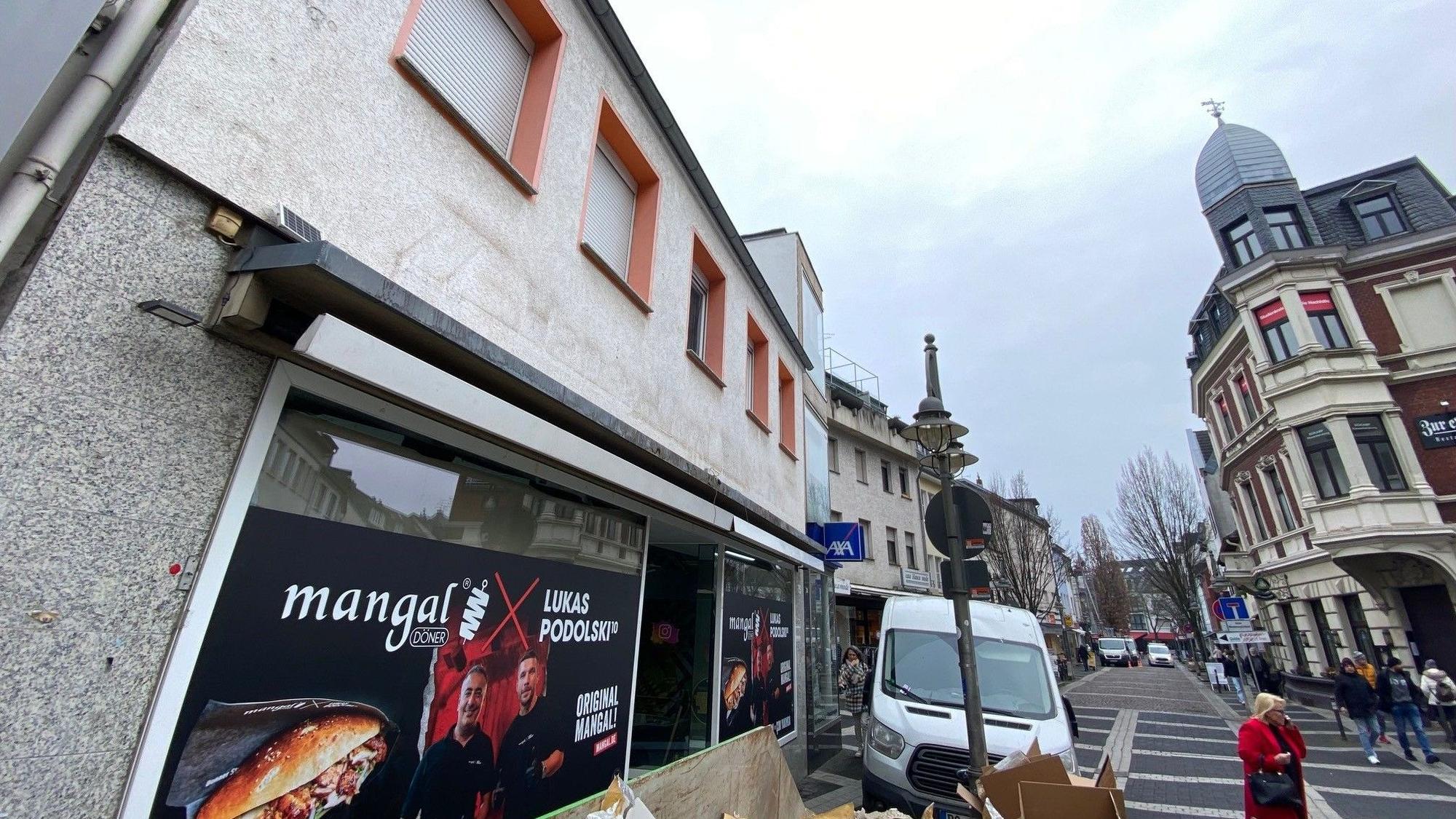 Zu sehen ist das Ladenlokal in der Brühler Innenstadt.