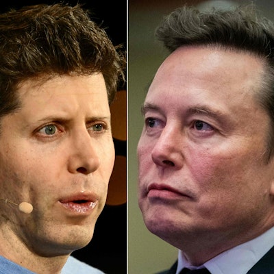 Elon Musk (r.) führt schon länger eine Fehde gegen OpenAI-Chef Sam Altman.