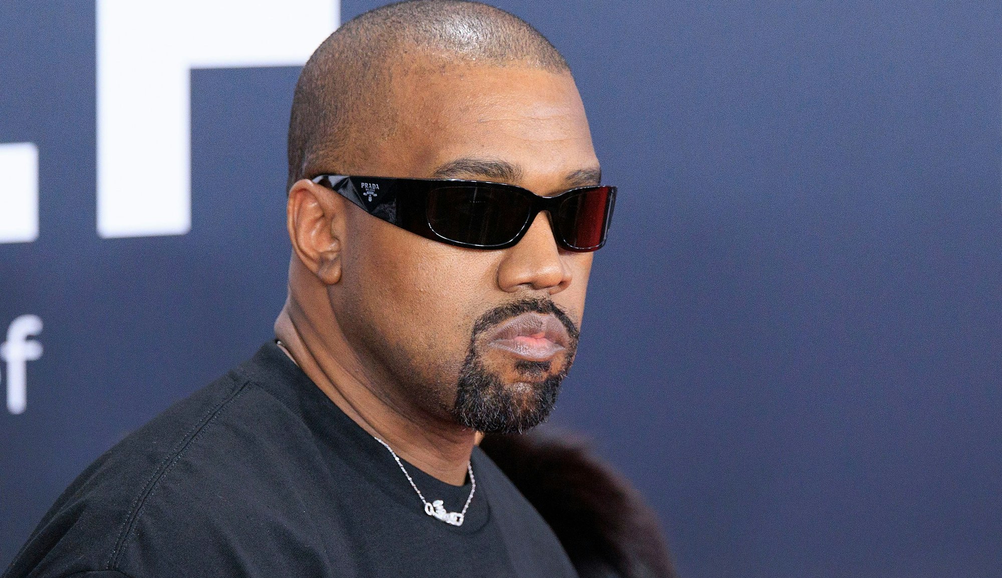 US-Rapper und Musikproduzent Kanye West sorgt wieder mit antisemitischen Äußerungen für Wirbel.