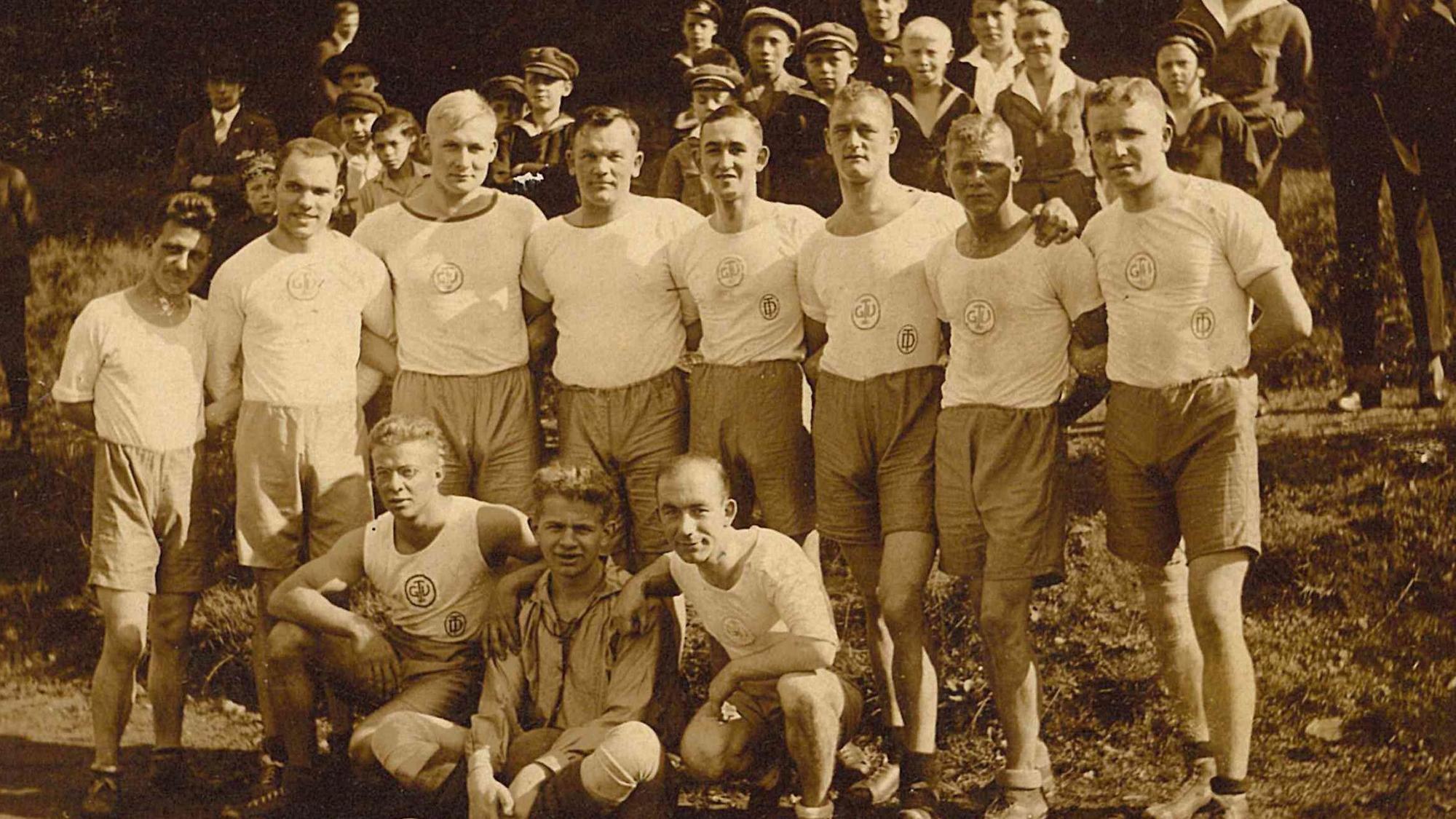 Teamfoto der ersten Gummersbacher Mannschaft.