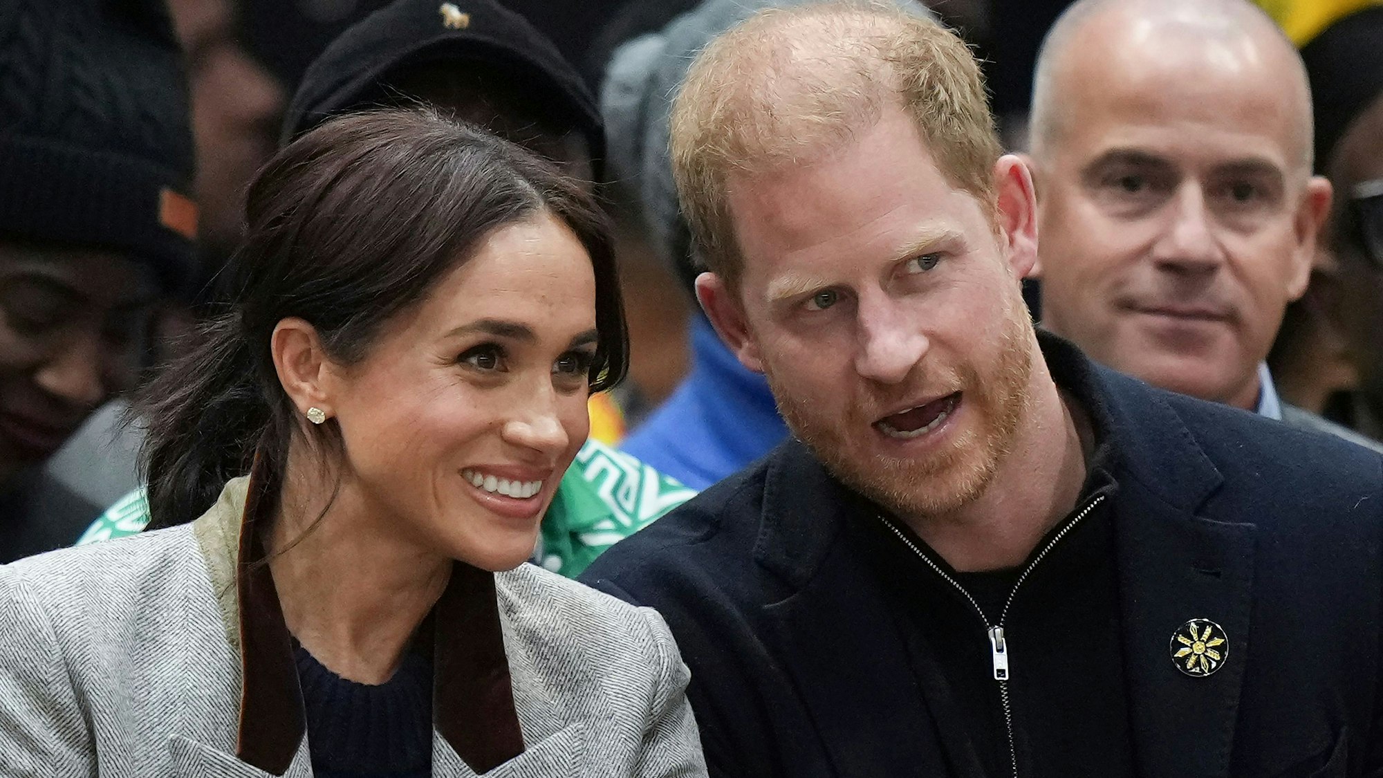 Prinz Harry und seine Frau Meghan, der Herzog und die Herzogin von Sussex, beobachten ein Rollstuhlbasketballspiel zwischen den USA und Nigeria während der Invictus Games 2025 in Vancouver, British Columbia