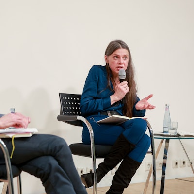 In der Gesprächsserie frank&frei kritisiert Christiane Florin (rechts) die unzureichende Aufarbeitung der Kirche.