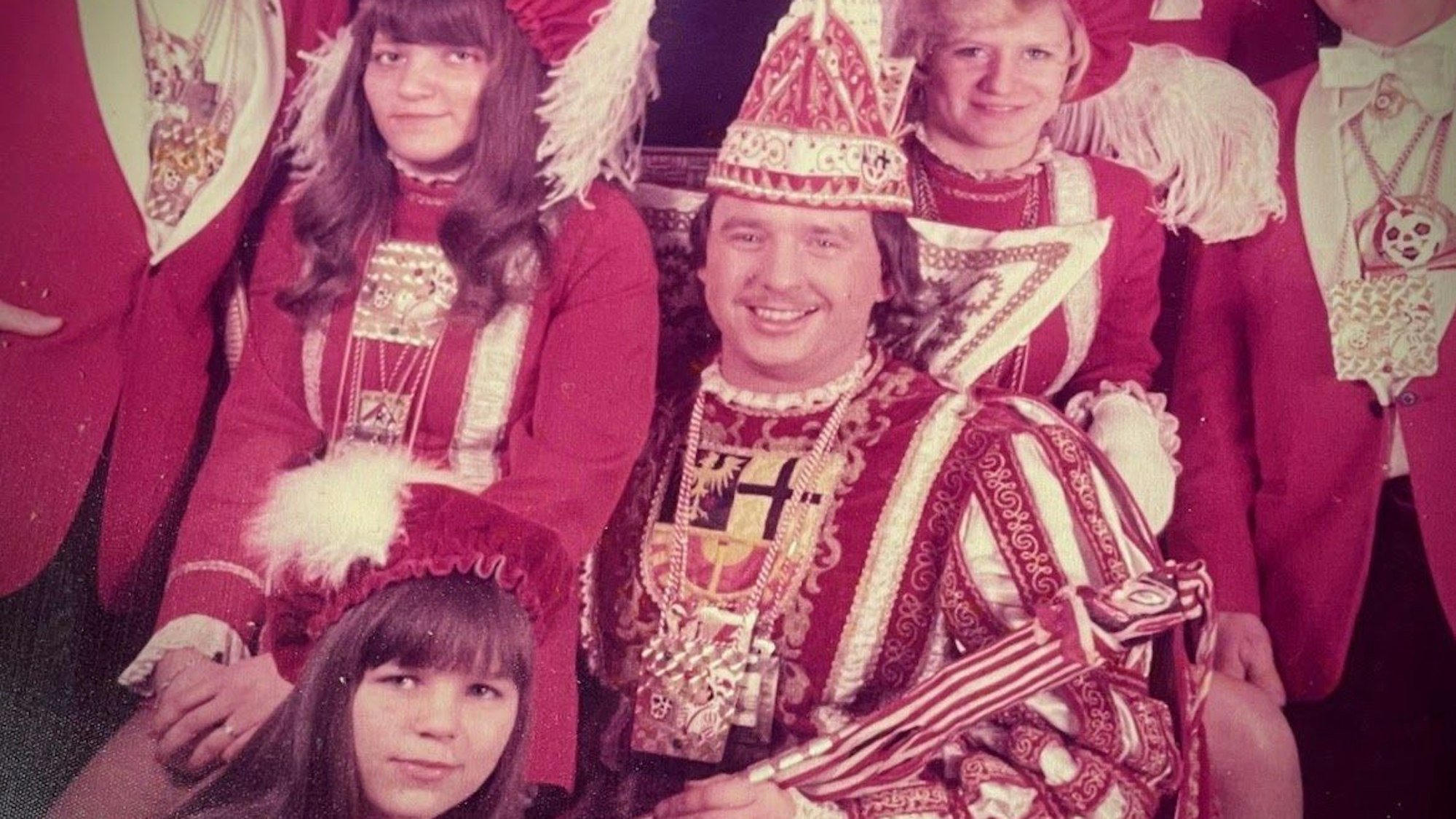 Zu sehen ist Uwe Kopainski als Prinz im Jahre 1975.