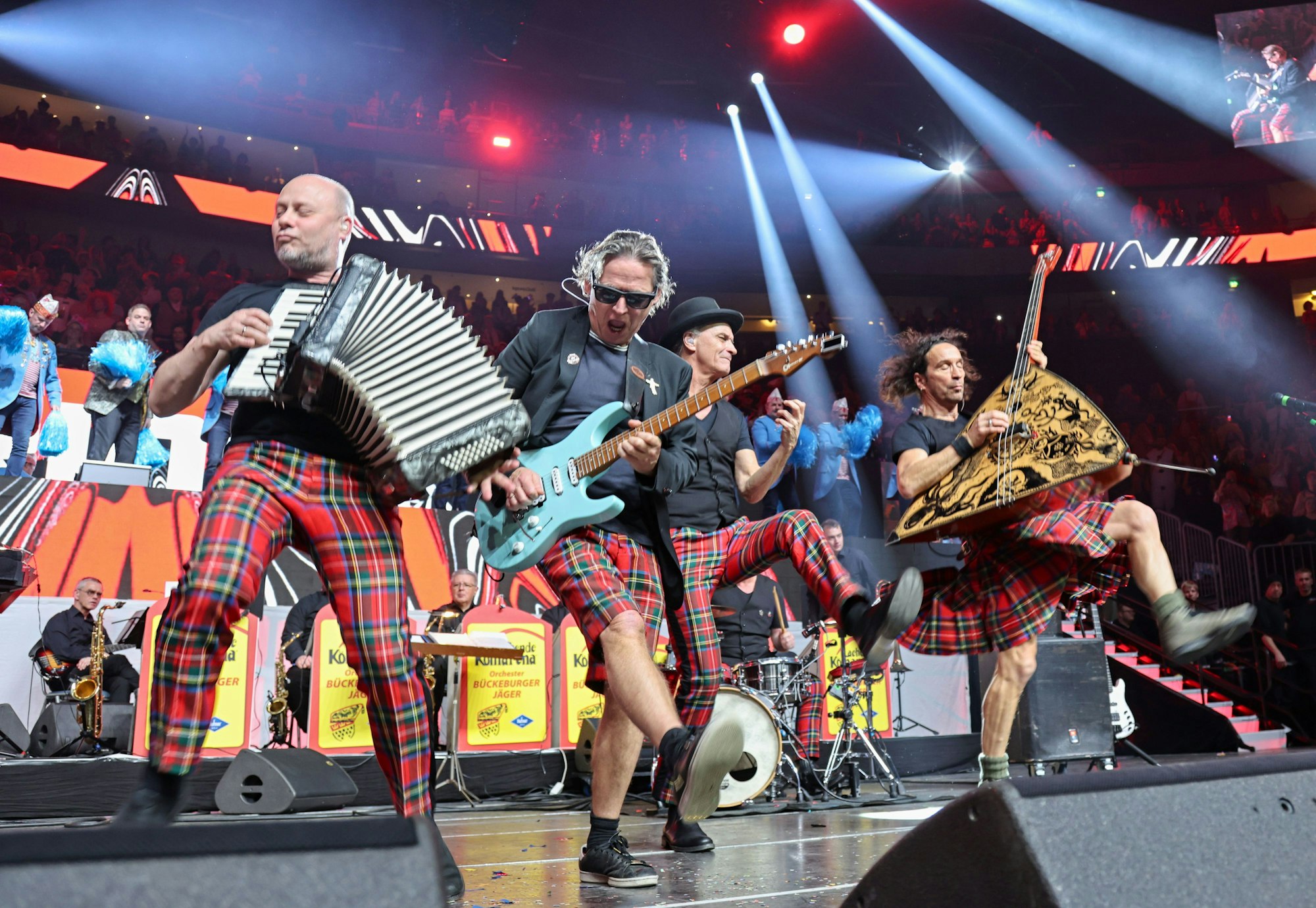 Brings bei der Lachenden auf der Bühne