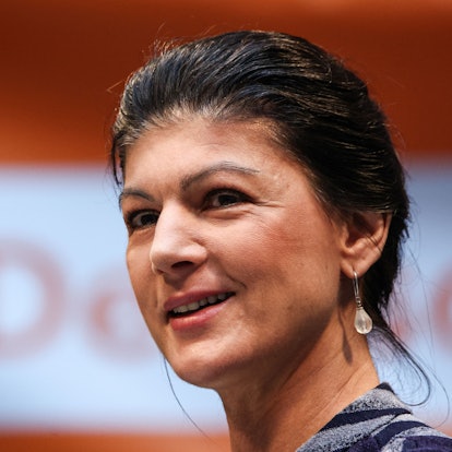 Sahra Wagenknecht, Kanzlerkandidatin und Bundesvorsitzende des Bündnis Sahra Wagenknecht (BSW), spricht auf einer Veranstaltung. (Archivbild)