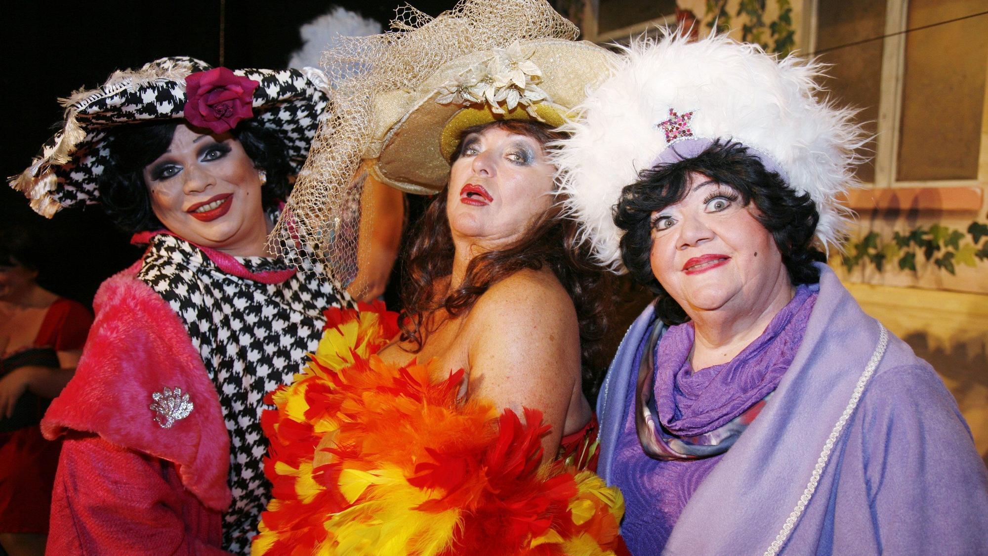 Sophie Russel (l.) 2011 bei ihrem ersten Engagement im Scala-Theater: „Trude zum Dessert“ mit Gigi Herr (M.) und Hilde Schmitz. Sie war Zweitbesetzung.