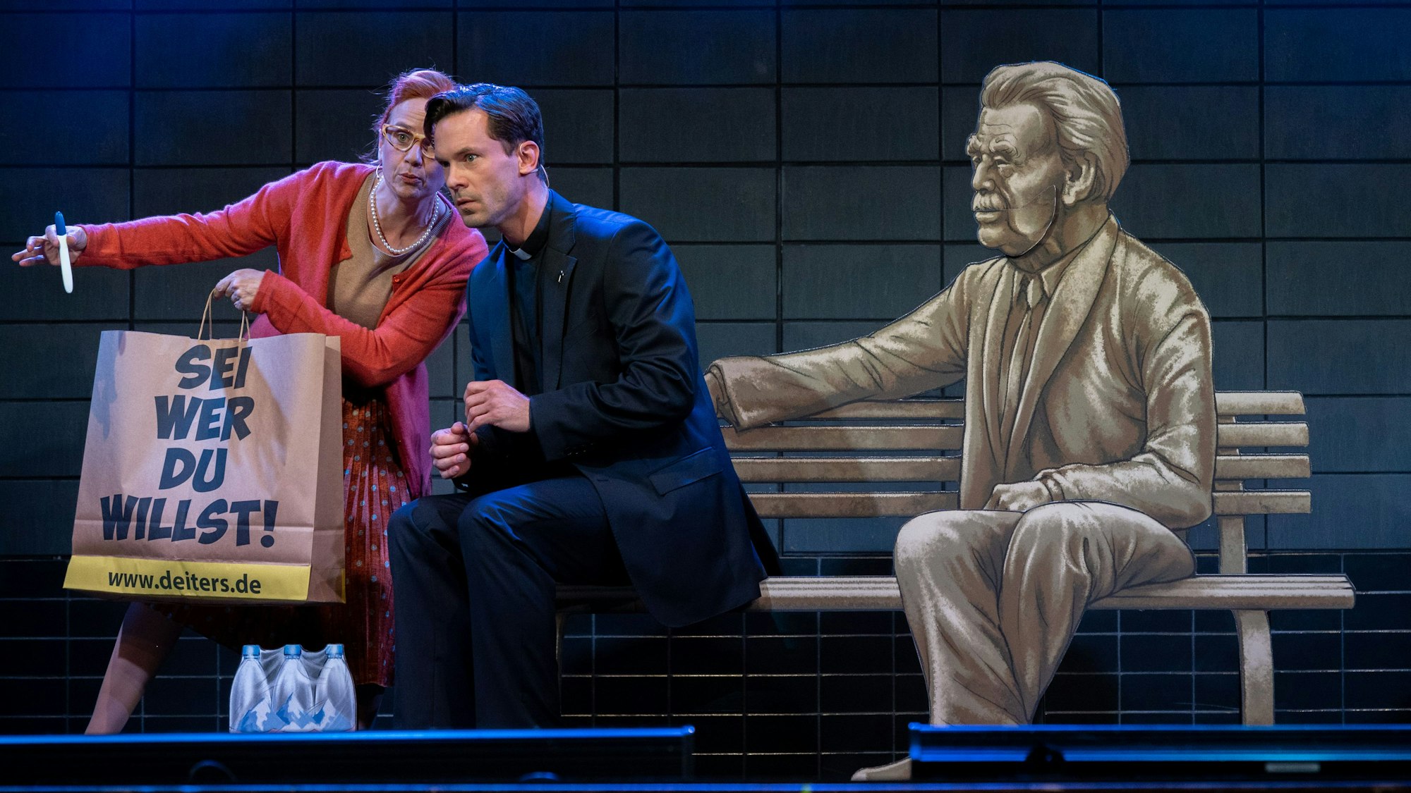 Szene aus dem Musical „Himmel und Kölle“ in der Volksbühne am Rudolfplatz.