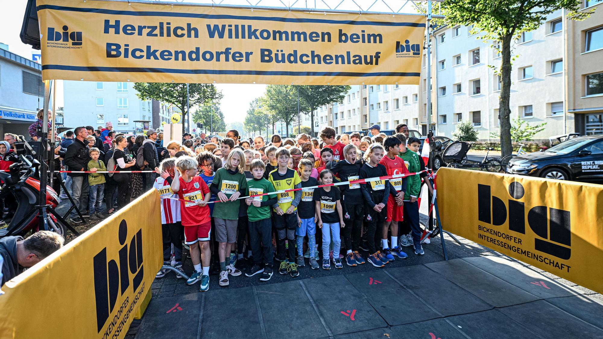 Der 16. Bickendorfer Büdchenlauf im vergangenen Jahr
