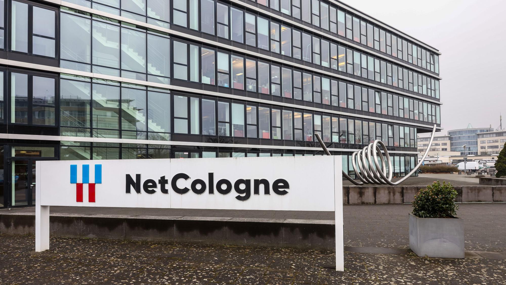 13.02.2025
Köln:
Die Zentrale des Internetproviders Netcologne in Ossendorf. Das Unternehmen erlebte gestern einen rund acht Stunden andauernden Ausfall seiner Infrastruktur. Tausende Kunden hatten keinen Internetzugang.
Adresse: Am Coloneum 9
Foto: Martina Goyert