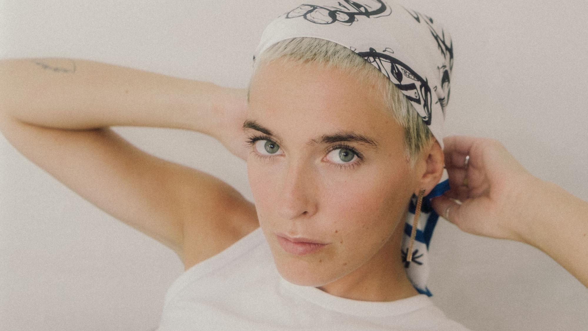 Die Gummersbacher Sängerin Karolin Gärtner, alias „Cage“ im Porträt.