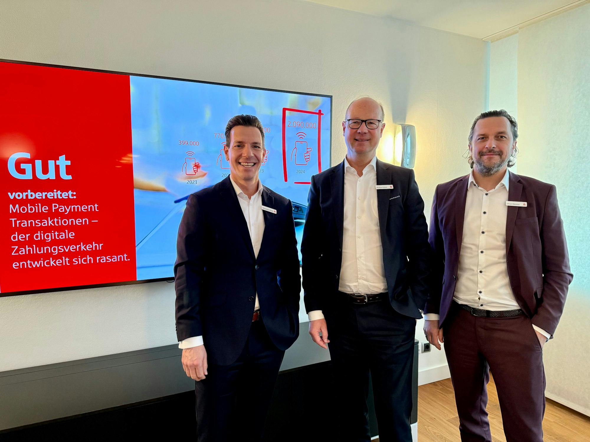 Zufrieden mit dem Jahr 2025 sind Oliver Klenner, Markus Grawe und Alessandro Tetté (von links, Archivbild).