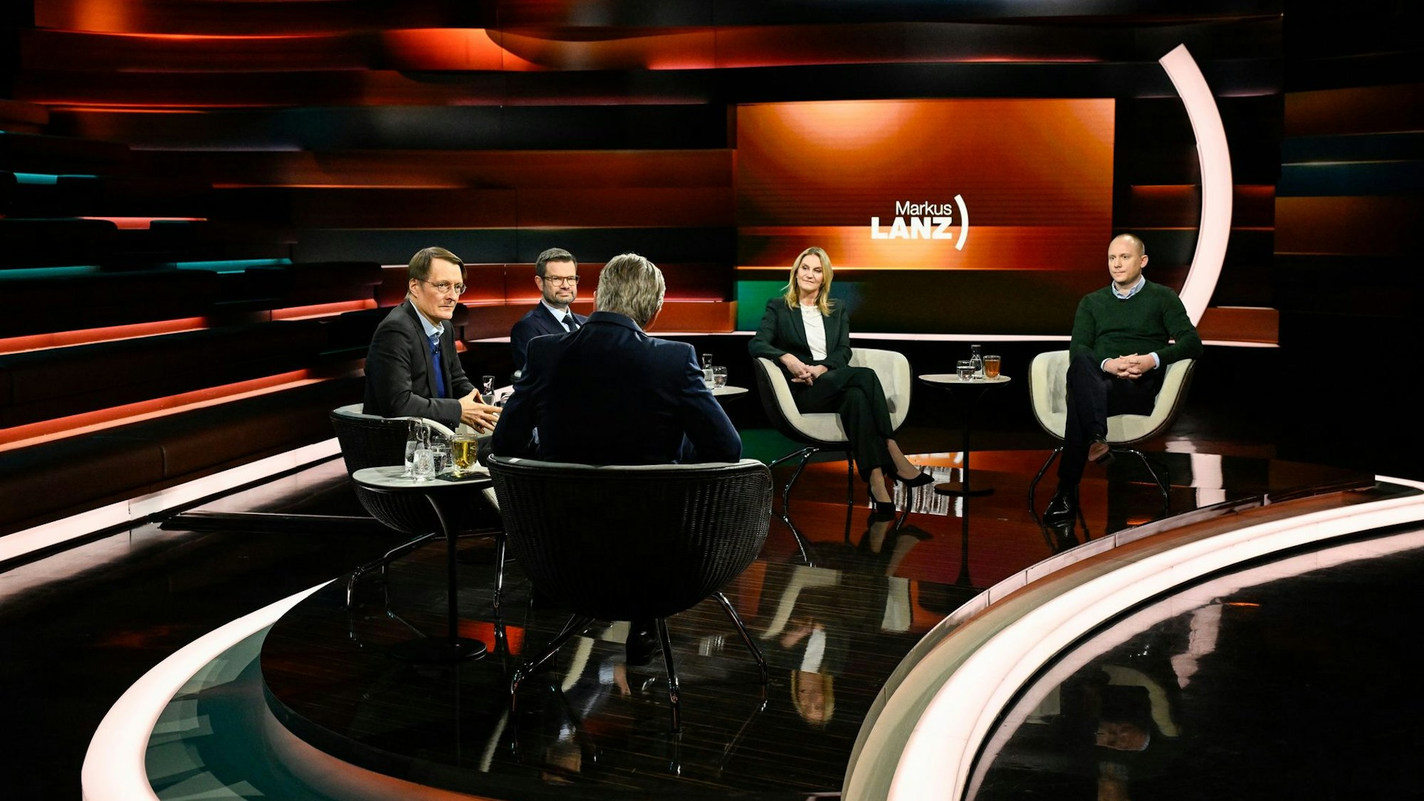 Von links: Karl Lauterbach, Marco Buschmann, Markus Lanz, Kerstin Münstermann, Justus Bender in der Sendung vom 11. Februar.