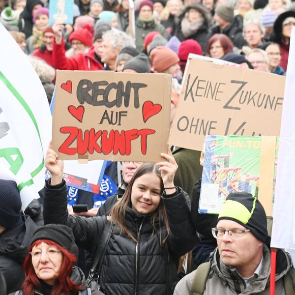 Nach Angaben der Veranstalter kamen rund 6000 Menschen zu der Demonstration in der Kölner Innenstadt.