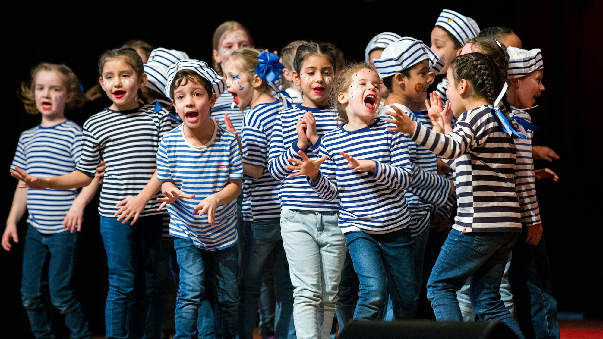 Heidewitzka, Herr Kapitän: kölsche Leedcher mit den Matrosen von der KGS Trierer Straße