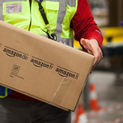 In Köln wurde ein Amazon-Paketbote überfallen (Symbolbild).