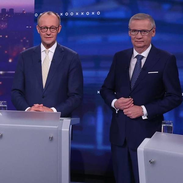 V.l.: Bundeskanzler Olaf Scholz (SPD), Moderatorin Pinar Atalay, Vizekanzler Robert Habeck (Bündnis 90/die Grünen), Kanzlerkandidat Friedrich Merz (CDU), Moderator Günther Jauch, Kanzlerkandidatin Alice Weidel (AfD).
+++ Die Verwendung des sendungsbezogenen Materials ist nur mit dem Hinweis und Verlinkung auf RTL+ gestattet. +++