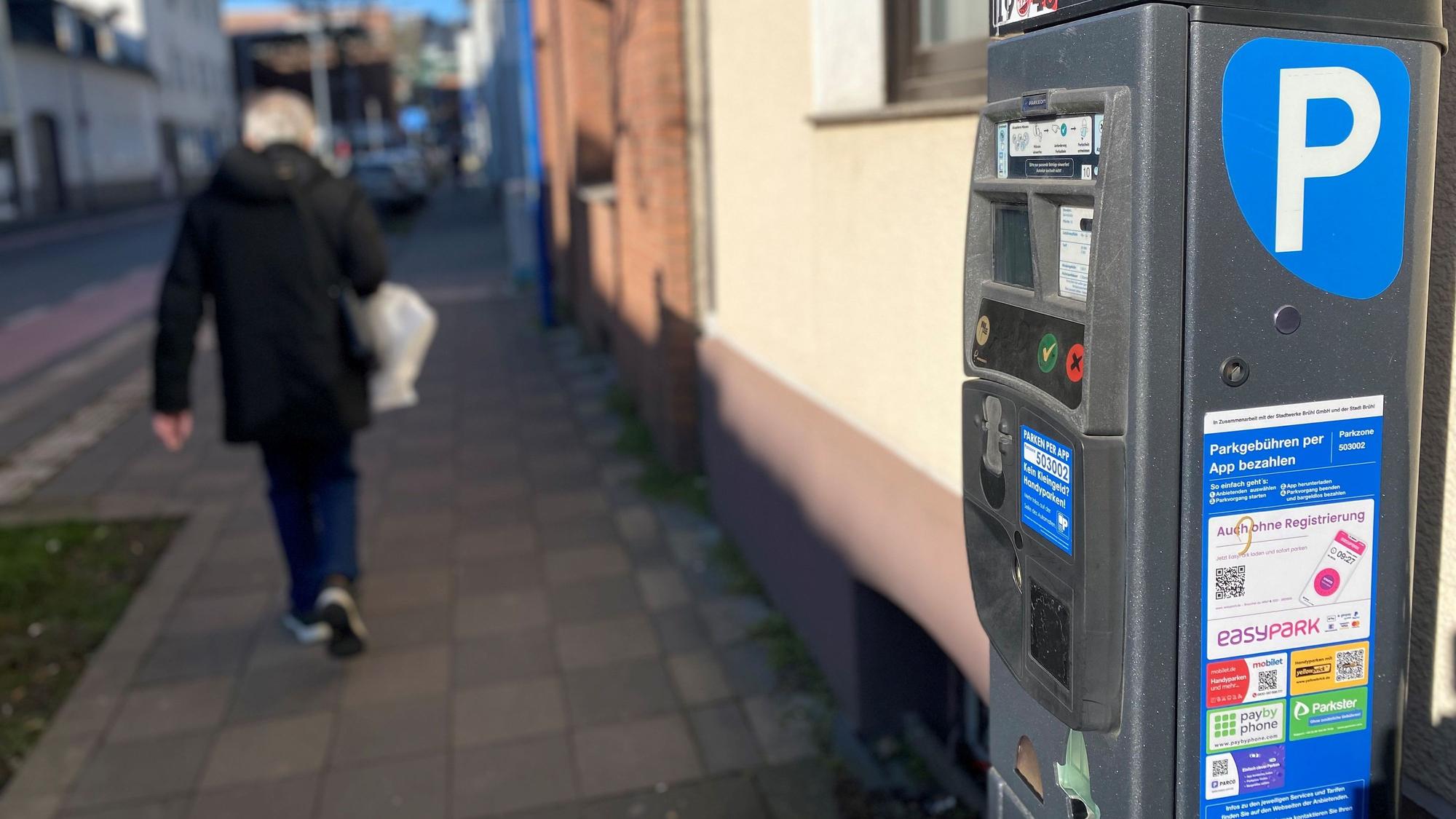 Zu sehen ist ein Parkautomat.