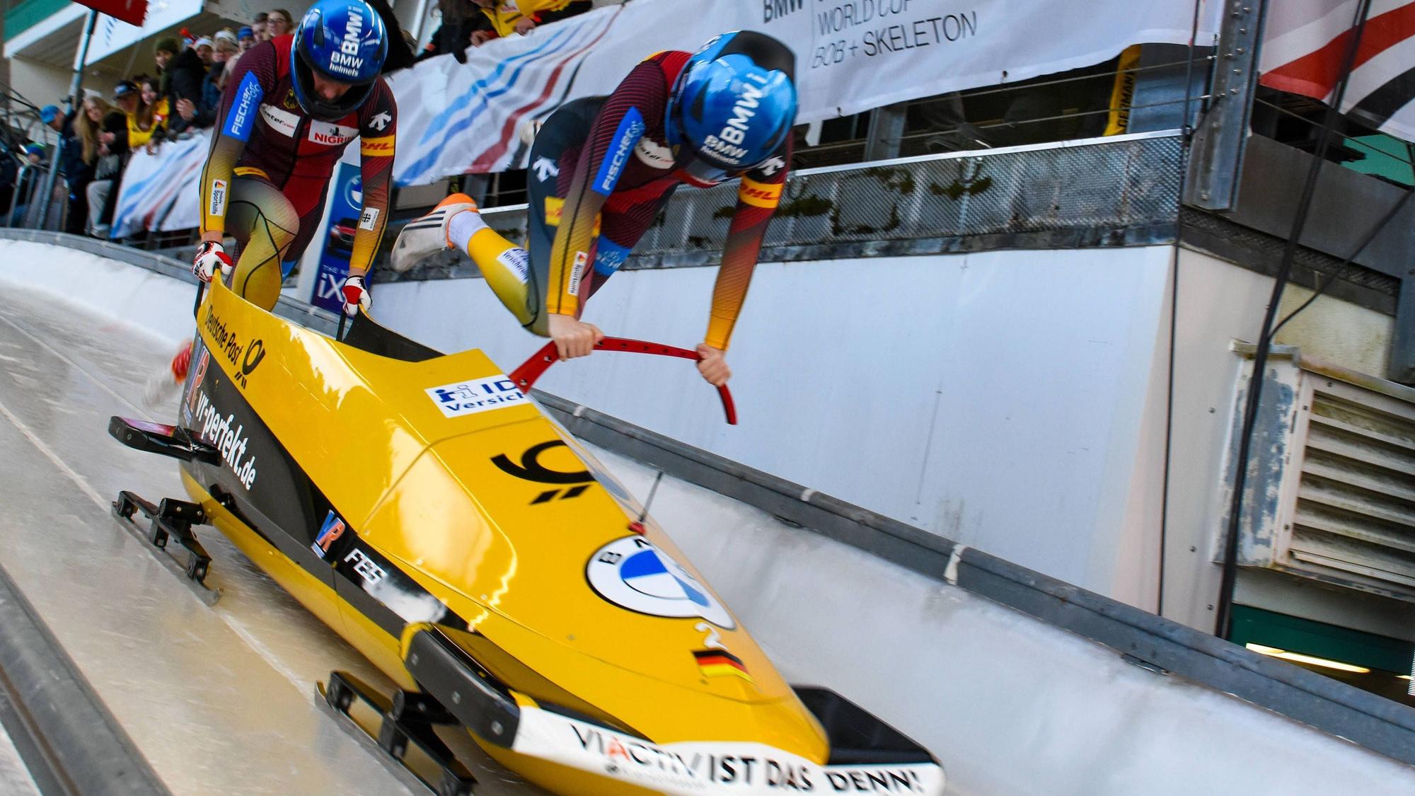 Leonie Fiebig (links) und Pilotin Kim Kalicki bei der Bob-WM Anfang März 2024 in Winterberg