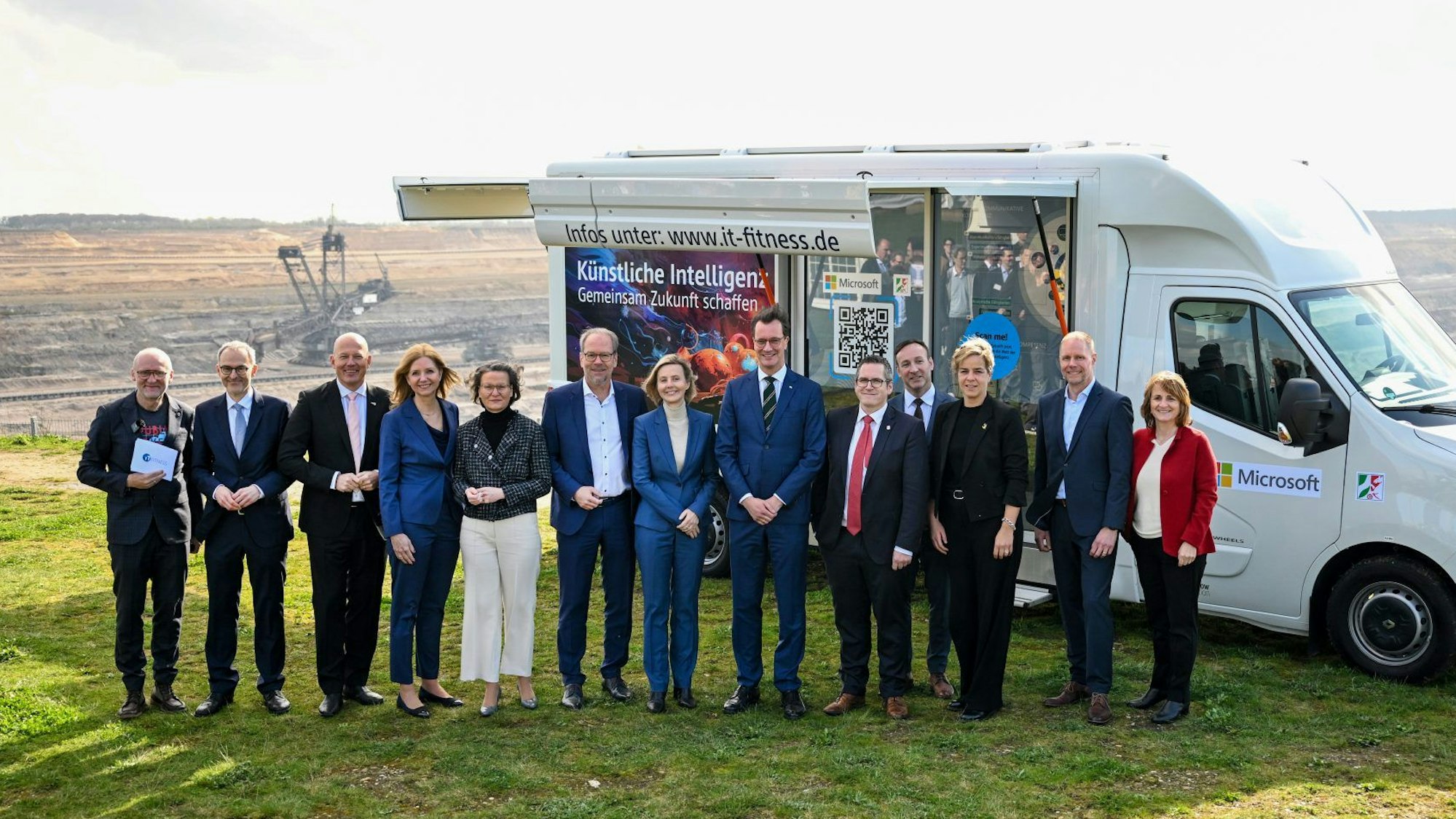 Microsoft stellte Pläne für die neuen KI-Rechenzentren im Rheinischen Revier vor.