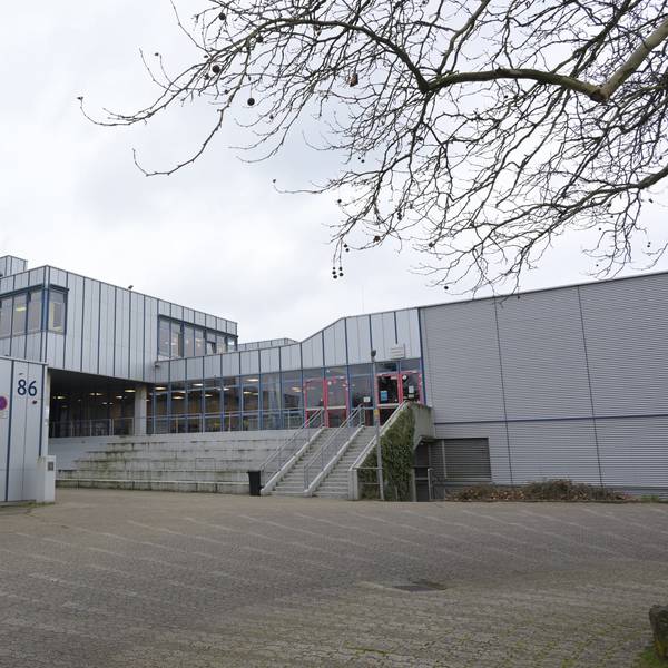 Das Foto zeigt die Integrierte Gesamtschule in Paffrath