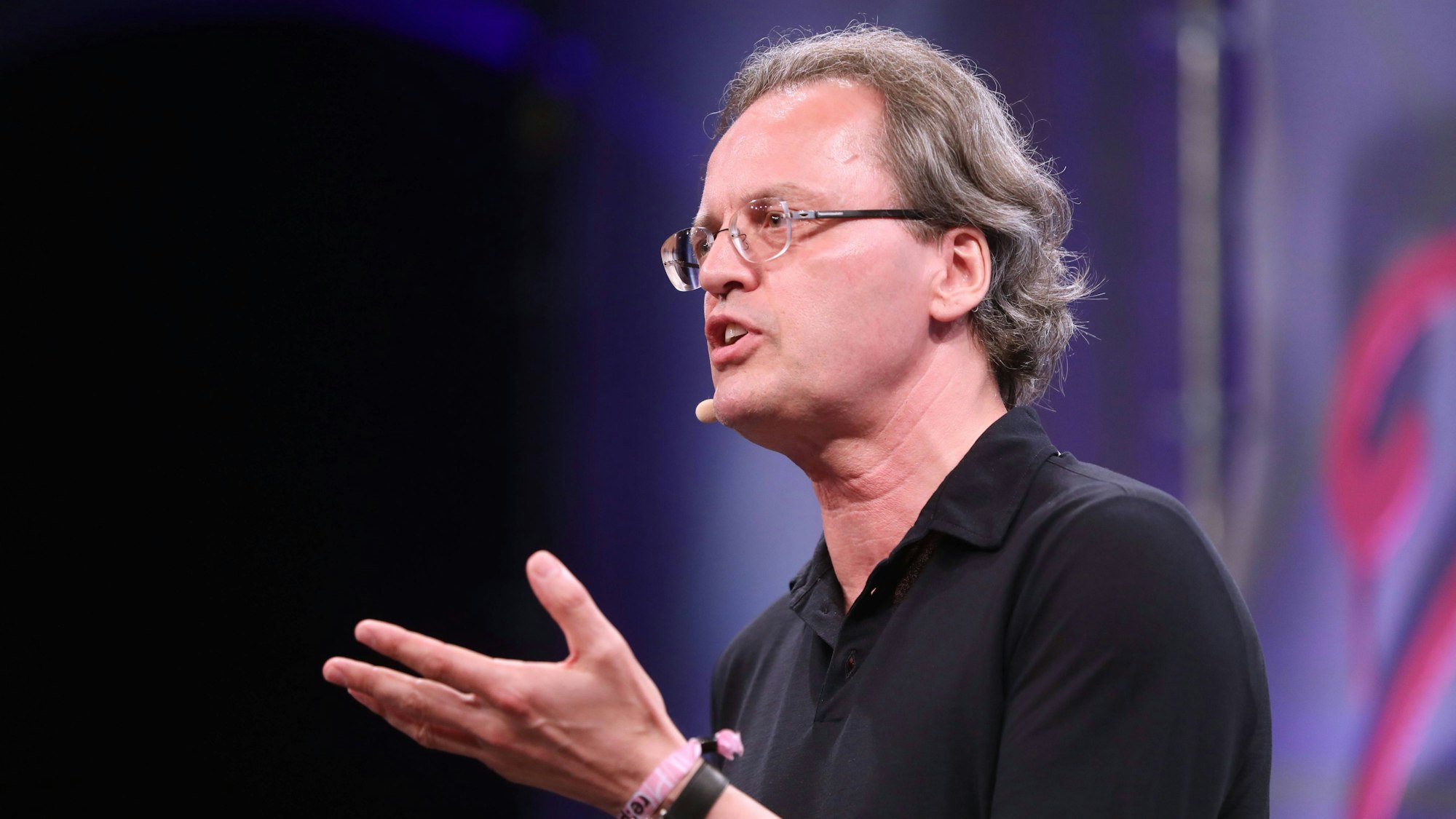 Medienwissenschaftler Bernhard Pörksen bei der Digitalmesse Re:publica (Archivbild)