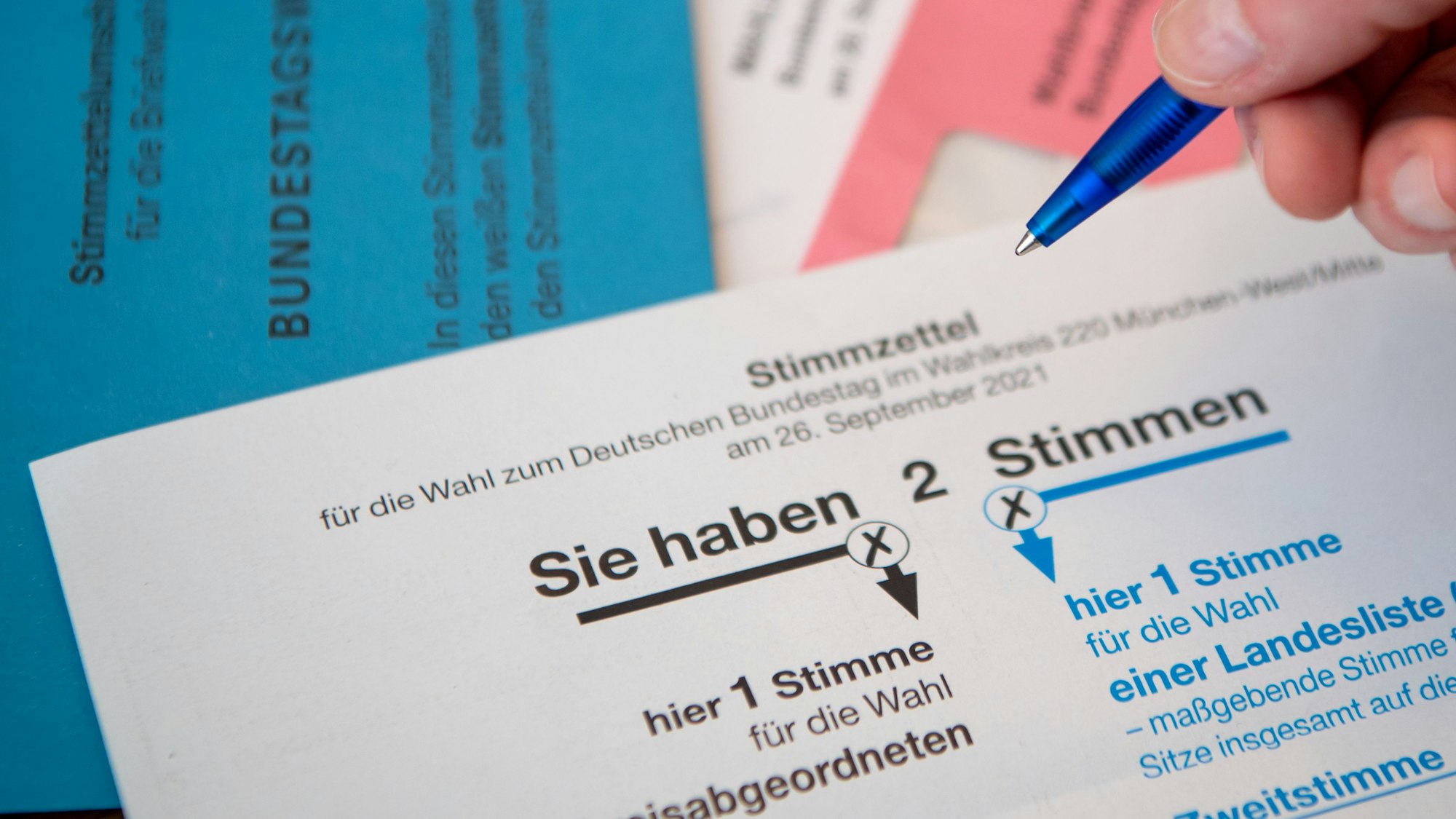 Briefwahlunterlagen für die Bundestagswahl.