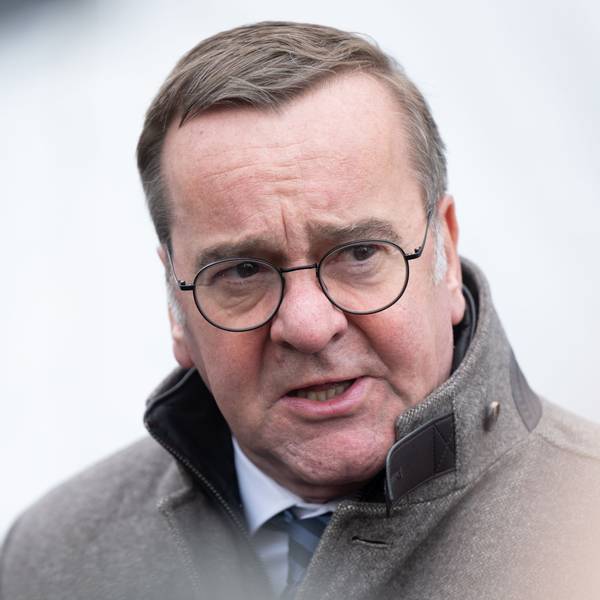 Verteidigungsminister Pistorius kritisierte, die US-Regierung habe Russland schon zu viele Zugeständnisse gemacht und schwäche damit ihre Verhandlungsposition.