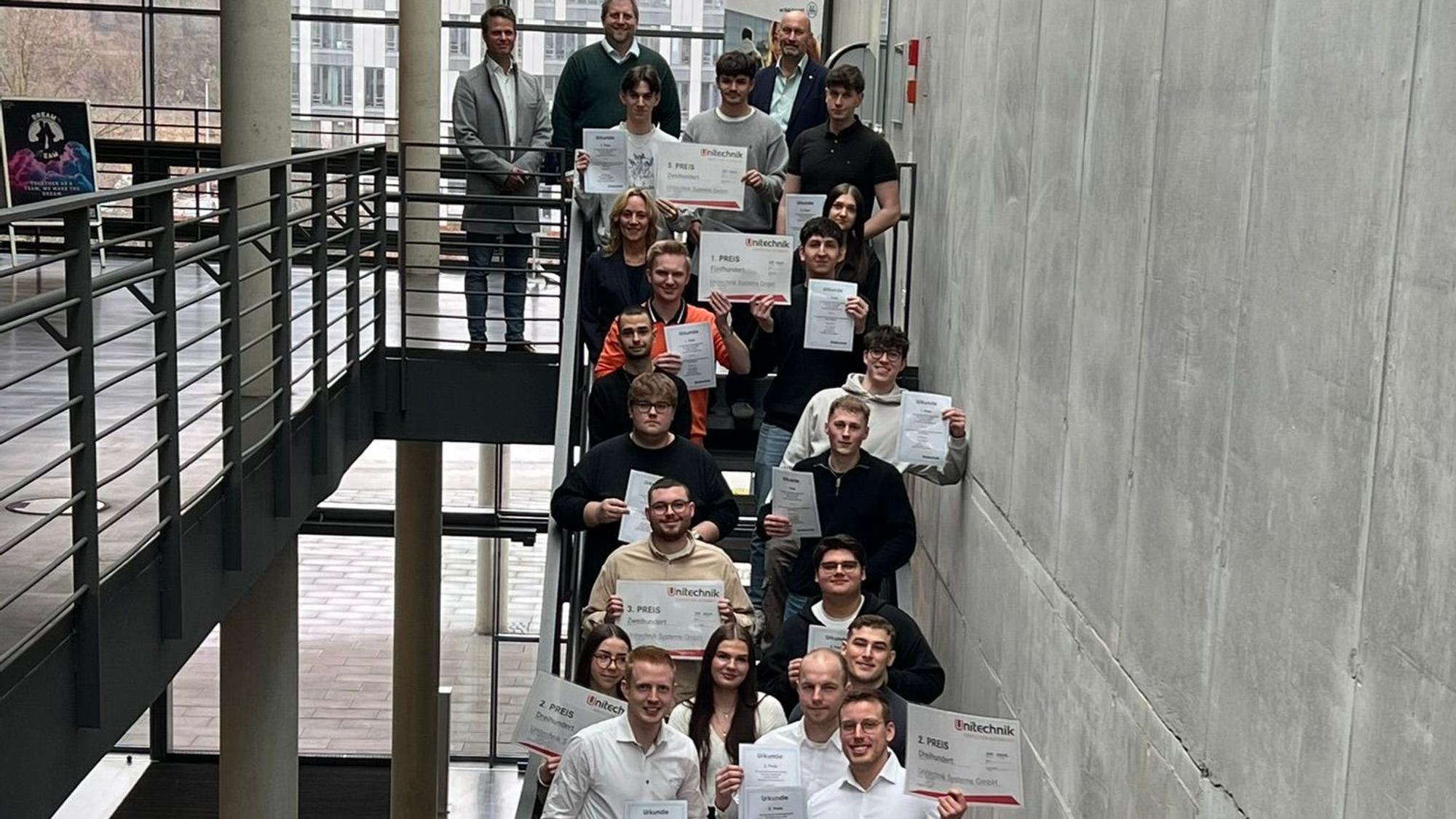Die Gewinnerinnen und Gewinner der Unitechnik-Förderpreise.